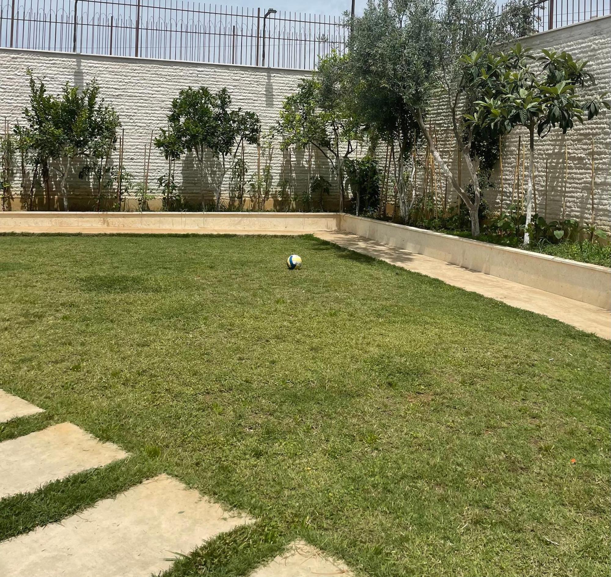 Gold Apartament Vlorë Esterno foto